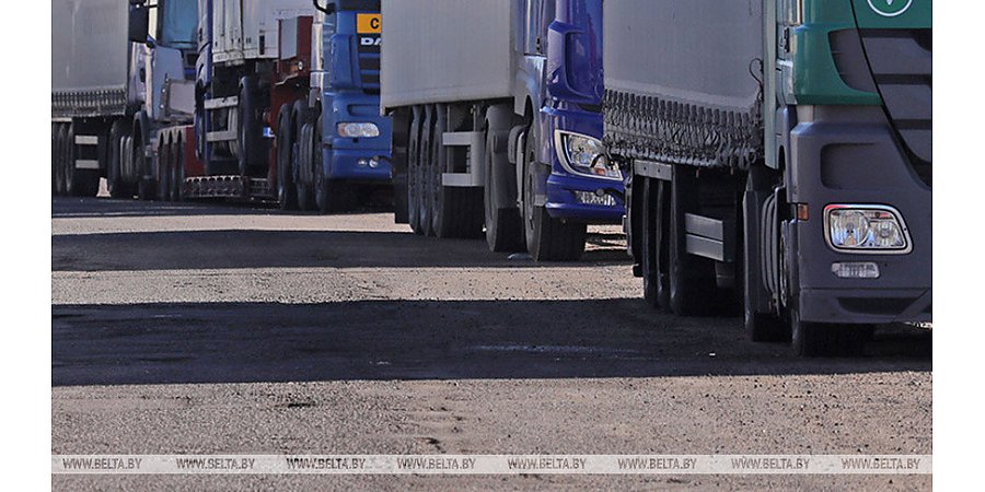 ГПК: за сутки очередь фур на въезд в Польшу увеличилась в 3,5 раза