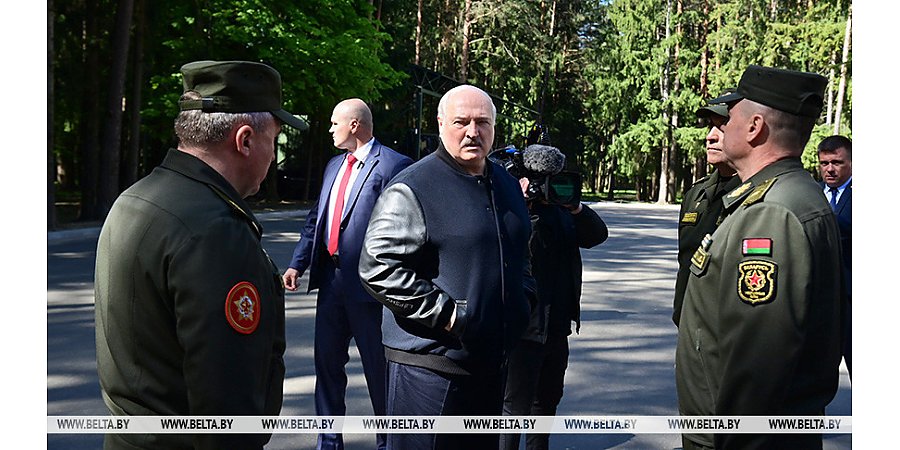 Александр Лукашенко приехал на Центральный командный пункт ВВС и войск ПВО