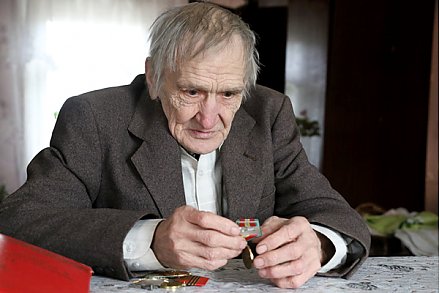 Нашей памятью хранимы