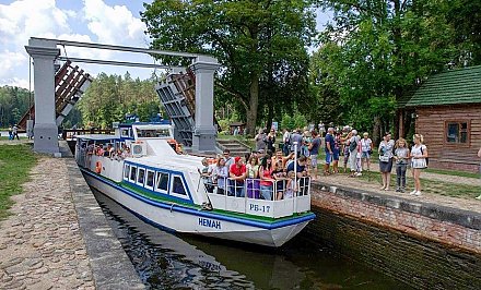 Августовский канал: чем привлекательна для туристов водная жемчужина региона и какими праздниками здесь порадуют гостей в этом туристическом сезоне