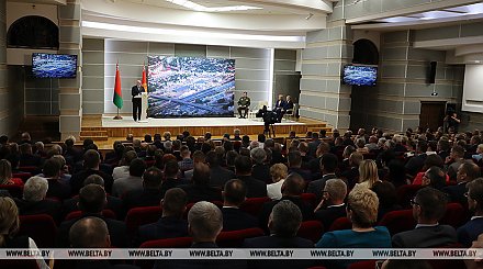 Александр Лукашенко: бизнес, который честно работает во благо страны и народа, всегда будем поддерживать