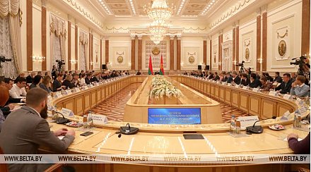 Александр Лукашенко о белорусско-российской повестке дня: вопросы пока остались