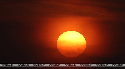 Две вспышки произошли на Солнце в среду