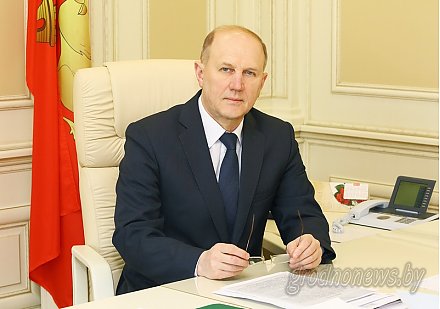 17 сентября прямую телефонную линию проведет председатель облисполкома Владимир Кравцов