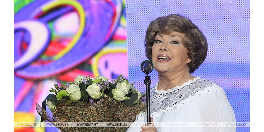 Александр Лукашенко поздравил Эдиту Пьеху с юбилеем