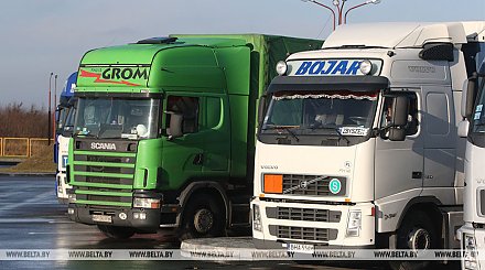 Минтранс предлагает обсудить порядок использования разрешений на международные грузоперевозки