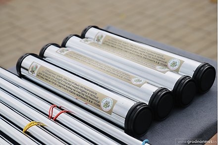 Школам Гродненщины передали Капсулы Памяти с землей легендарной заставы Усова