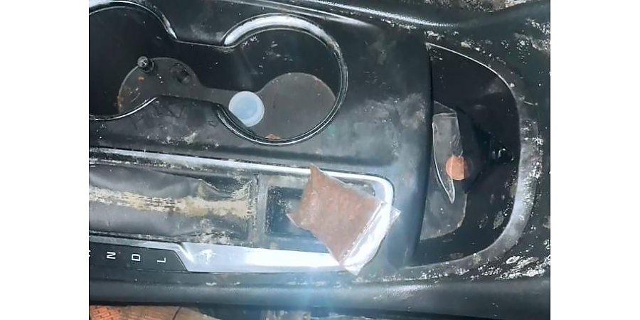 В пункте пропуска «Бенякони» пограничный наряд выявил в автовозе растительное вещество