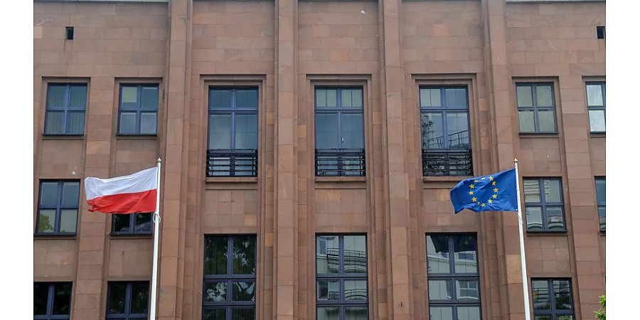 Туск заявил Макрону, что польские войска не войдут в Украину даже после прекращения огня