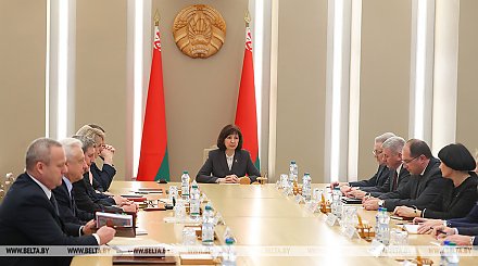 Наталья Кочанова: сенаторы должны оперативно реагировать на проблемы людей