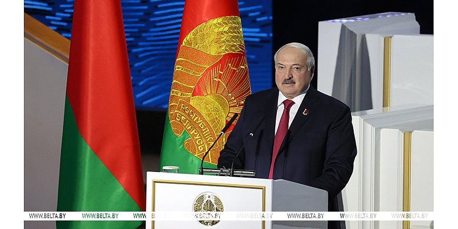 "Ваша миссия - служение во имя будущего Беларуси". Каким достижением национальной демократии Александр Лукашенко гордится больше всего?