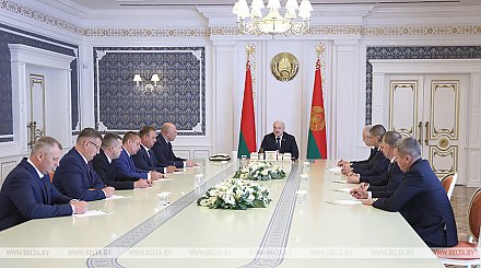 Александр Лукашенко руководителям на местах: выдержать мы можем только при высокой организации дела
