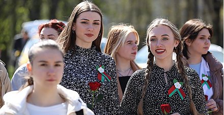 Александр Лукашенко: молодежь Беларуси умная и талантливая, полная ярких идей и грандиозных планов - лучшая на земле