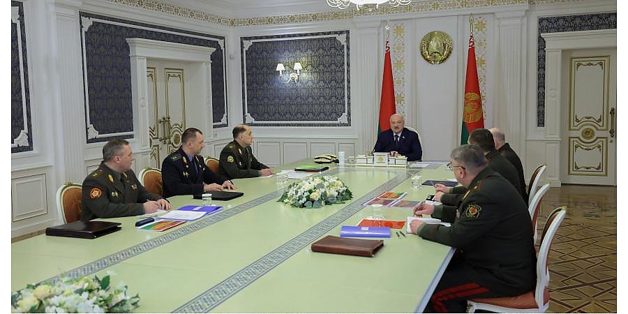 Поздравления от коллег, друзья из Африки, граница на замке и интеллектуальная модернизация. Итоги недели Президента