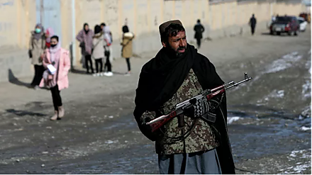 Талибы запретили включать музыку в машинах, сообщили СМИ