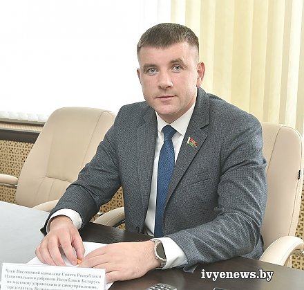 Дмитрий Захарчук рассказал, почему продовольственная безопасность в период уборки урожая — важный элемент национальной безопасности Беларуси