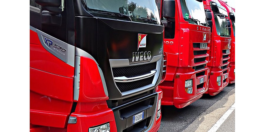 В Вильнюсе протестуют сотни водителей грузовиков