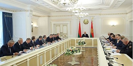 Новый механизм финоздоровления проблемных предприятий АПК обсуждается на совещании у Президента