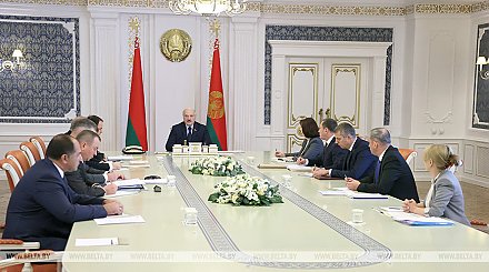 Александр Лукашенко о санкциях: простые семьи не должны пострадать из-за беглых предателей и их западных кураторов