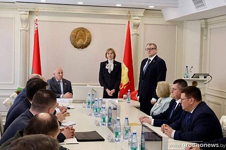 Нового помощника Президента – инспектора по Гродненской области Константина Бурака представили в облисполкоме
