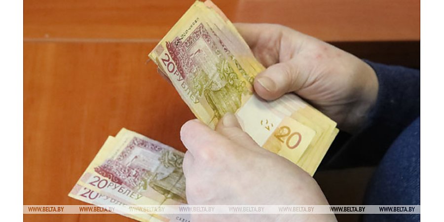 Пособие по уходу за пожилым старше 80 лет или инвалидом 1-й группы. В Минтруда напомнили о нюансах