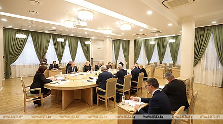 Совещание по законопроектам о ВНС и изменении Избирательного кодекса проходит в Совете Республики