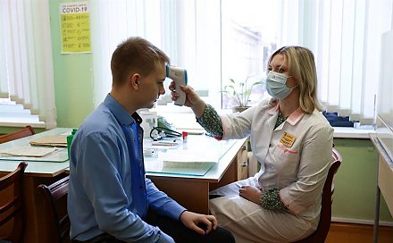 По итогам диспансеризации и в месяц рождения. Где и когда школьнику оформить медсправку к началу учебного года