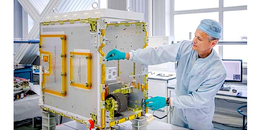 "Роскосмос": первый спутник группировки "Сфера" выйдет на орбиту в октябре