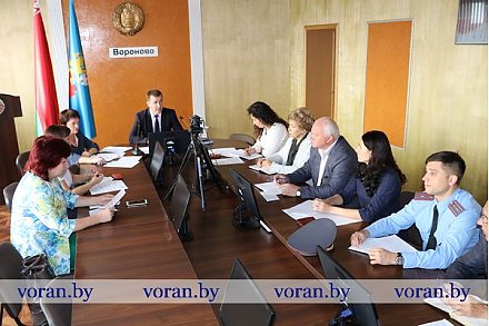 Подготовительная работа продолжается