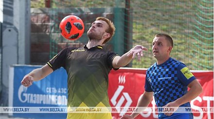 Суперфинал XII чемпионата Республики Беларусь по пляжному футболу проходит в Гродно