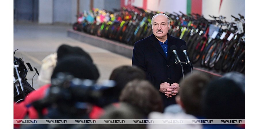Лукашенко сообщил об обнаружении новой группы, у которой изъяты арсеналы с тротилом и пластидом