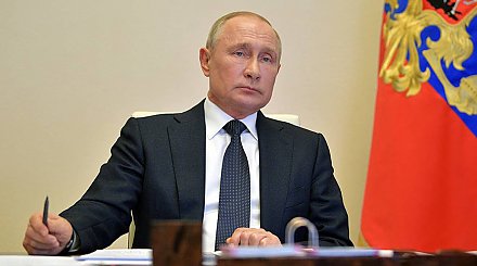 Путин рассказал Лукашенко о переговорах с Меркель и Макроном по ситуации в Беларуси