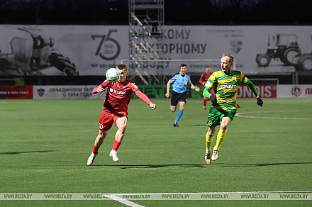 Гродненский «Неман» вышел в лидеры футбольного чемпионата Беларуси