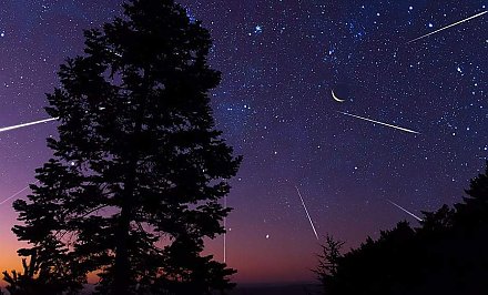 Ежедневно на Землю падает примерно 5-6 тонн метеоритного материала