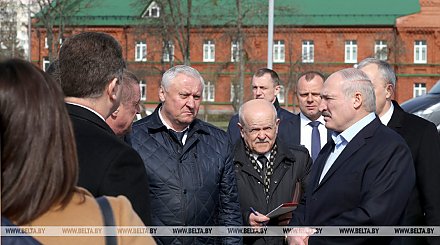"Все хотят укусить Беларусь" - Лукашенко прокомментировал критику подходов к борьбе с коронавирусом