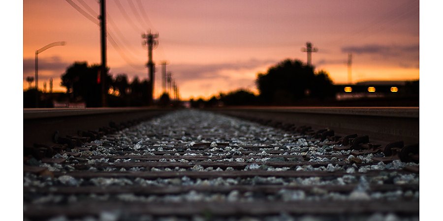 RMF24: украинские грузовики начали ввозить в Польшу на поездах