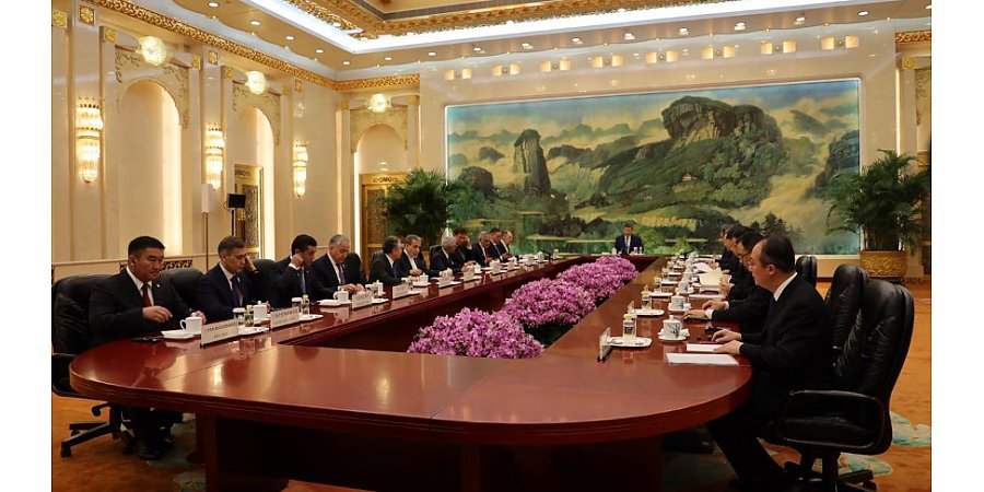 Рыженков вместе с главами внешнеполитических ведомств стран ШОС встретился с Си Цзиньпином