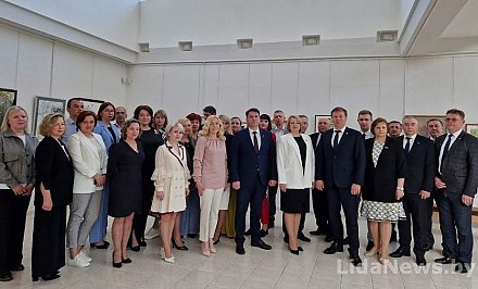 Лучших сотрудников СМИ Гродненской области в канун Дня печати чествовали в Лиде