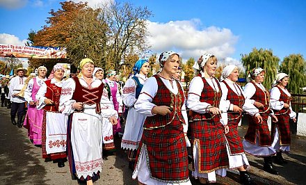 Праздничным шествием открылось торжественное празднование областных «Дажынак» в Большой Берестовице