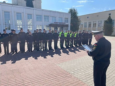 К охране порядка — готовы! Сотрудники Вороновского РОВД прошли единый инструктаж