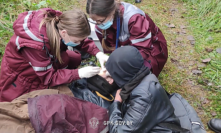 Дети беженцев госпитализированы с травмами, обезвоживанием и переохлаждением