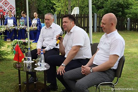 На Августовском канале прошла молодежная встреча в формате «без галстуков»