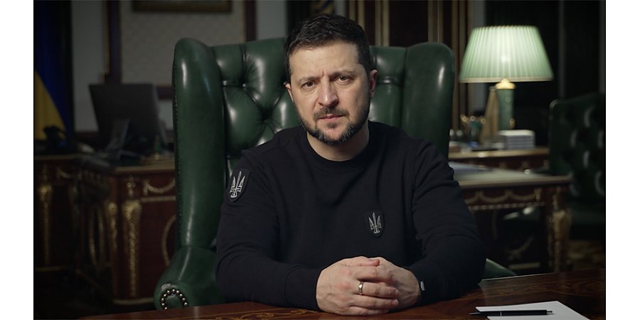 Зеленский заявил, что ВСУ не будут сдавать Артемовск