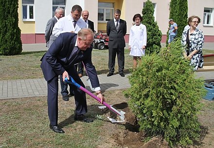 Для счастья родителей и здоровья детей. Областной перинатальный центр работает со знаком качества