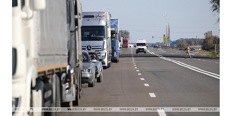 Выезда из Беларуси в ЕС на границе ожидает более 2,7 тыс. фур