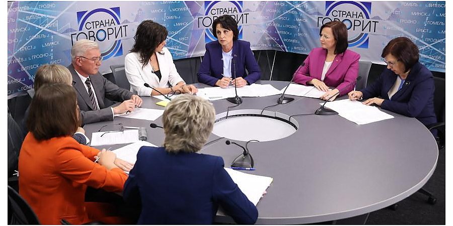 Минобразования: на закупку школьных автобусов в 2024 году выделят Br126,6 млн