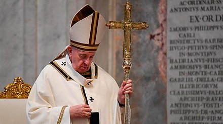 Папа Римский впервые выступил с пасхальной речью внутри пустого собора Святого Петра