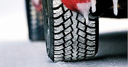 В Беларуси с 1 декабря водители обязаны использовать зимние шины на автомобилях