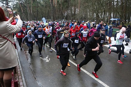 1 января бегом. На традиционный забег трезвости в первый день 2019-го вышли более 400 человек