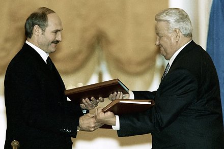 Беларусь и Россия 26 лет назад подписали Договор о создании Союзного государства